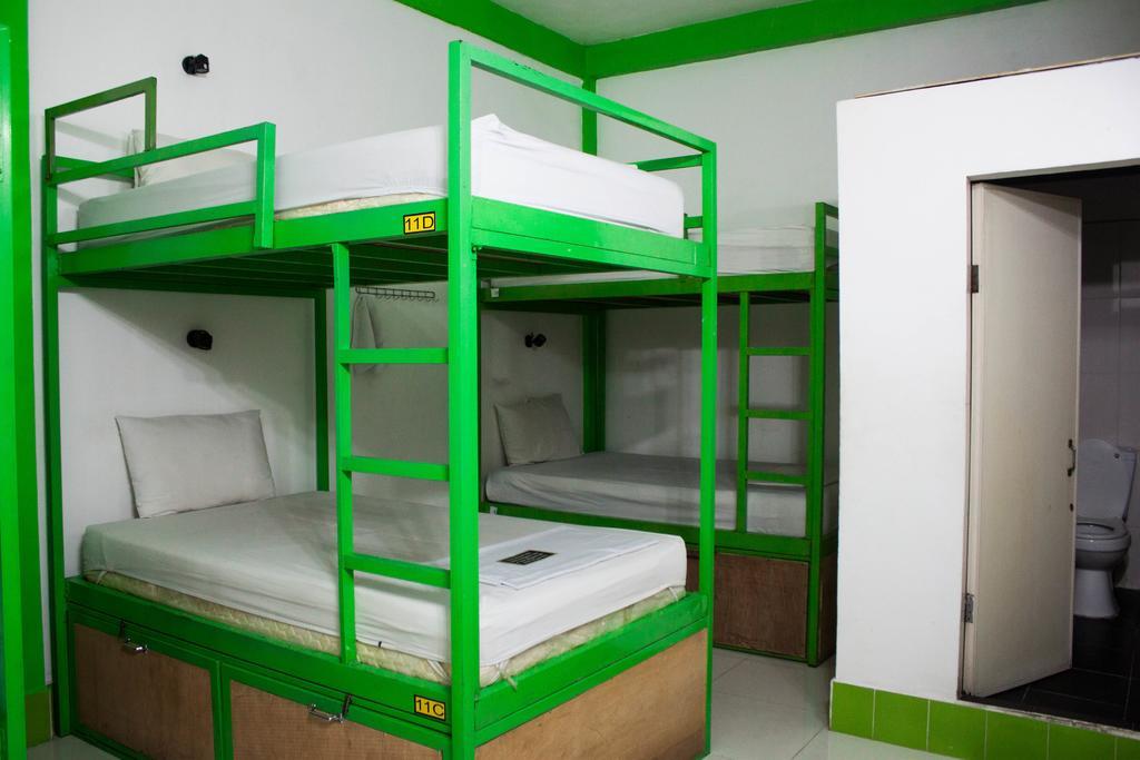 פנום פן Top Banana Guesthouse & Rooftop Bar מראה חיצוני תמונה