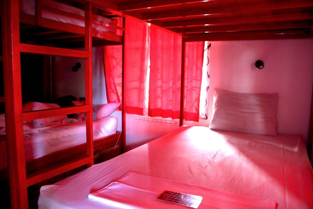פנום פן Top Banana Guesthouse & Rooftop Bar מראה חיצוני תמונה