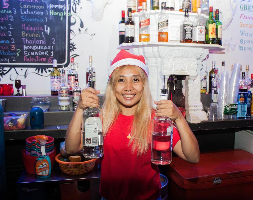 פנום פן Top Banana Guesthouse & Rooftop Bar מראה חיצוני תמונה