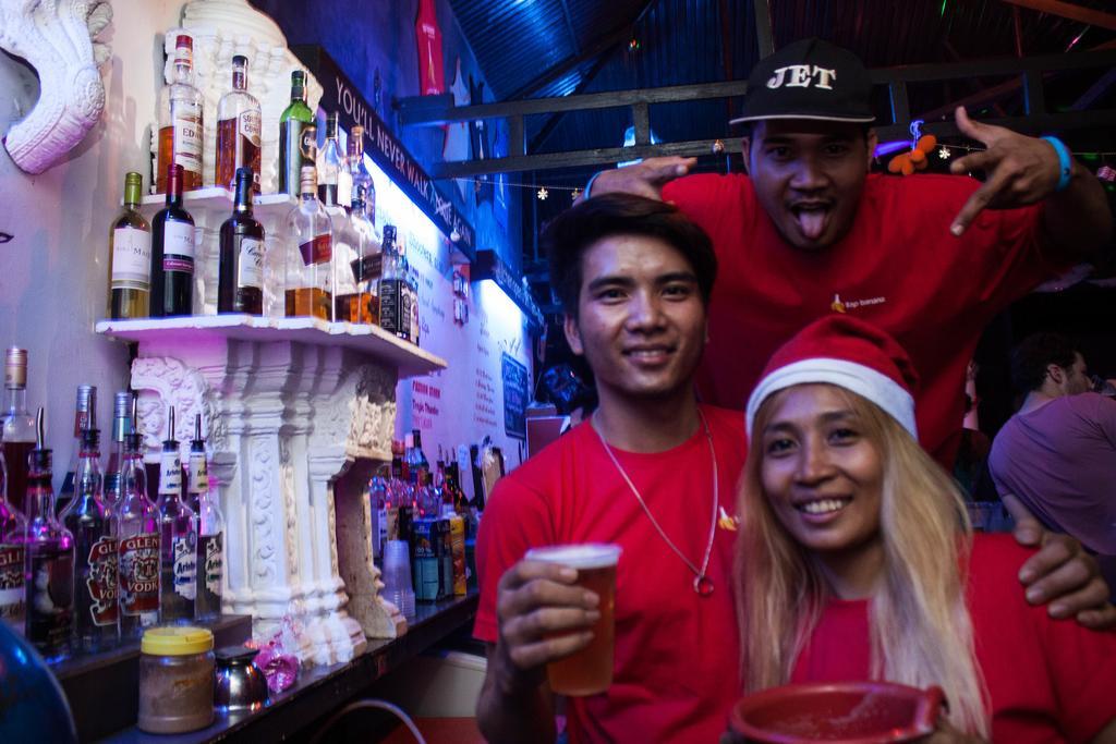 פנום פן Top Banana Guesthouse & Rooftop Bar מראה חיצוני תמונה